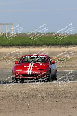 media/Apr-30-2022-CalClub SCCA (Sat) [[98b58ad398]]/Group 5/Race (Outside Grapevine)/